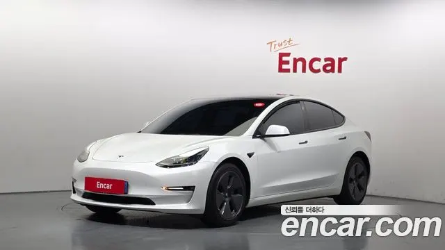 TESLA MODEL 3 2022