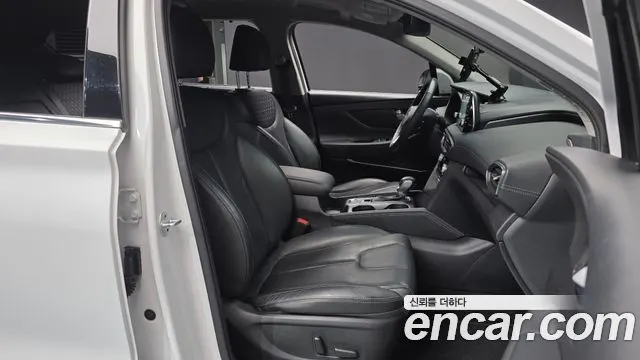 HYUNDAI SANTA FE 2019 — 113 572 км, белый, Корея — под ключ — фото 11