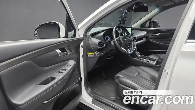 HYUNDAI SANTA FE 2019 — 113 572 км, белый, Корея — под ключ — фото 10