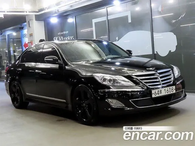 HYUNDAI GENESIS 2012