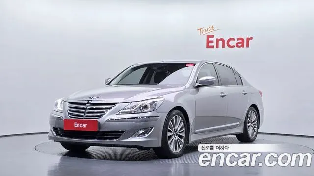 HYUNDAI GENESIS 2013