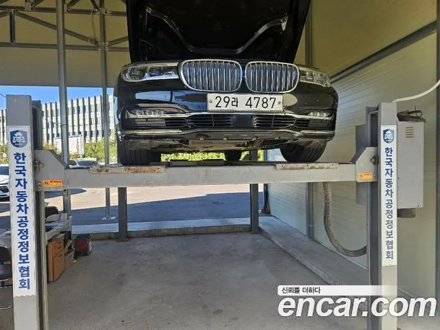 BMW 7 SERIES 2016