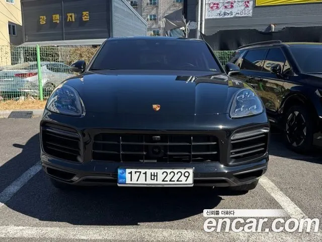 PORSCHE CAYENNE 2023