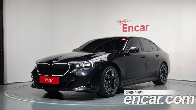 BMW 5 SERIES 2026