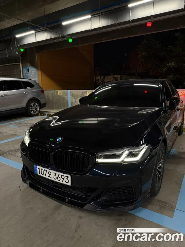 BMW 5 SERIES 2023