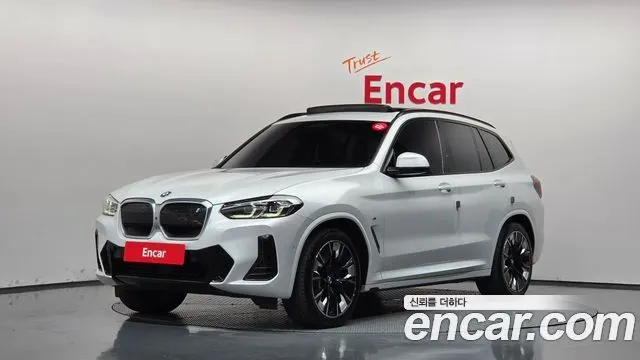 BMW iX3