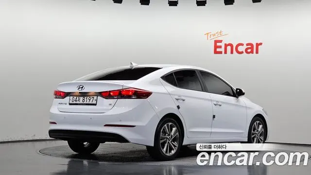 HYUNDAI AVANTE 2018