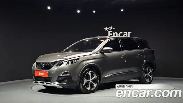 PEUGEOT 5008 2019