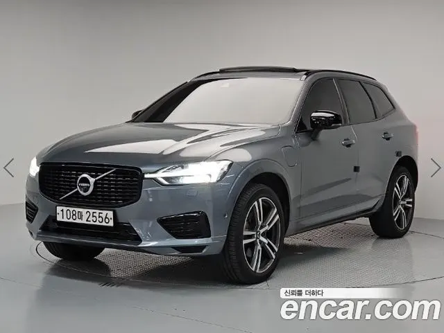 VOLVO XC60 2021