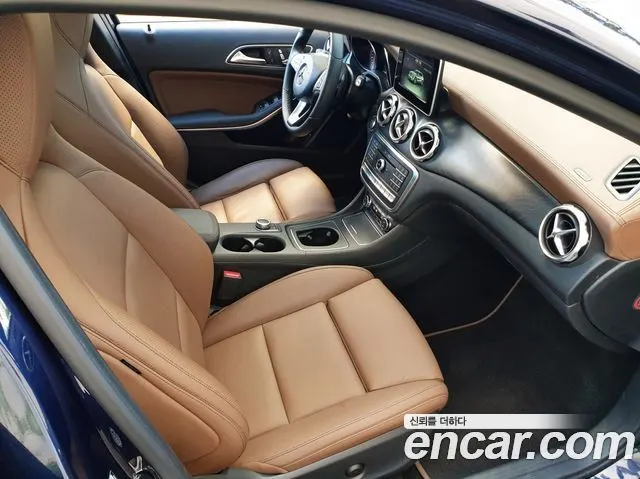 MERCEDES-BENZ GLA-CLASS X156 2018