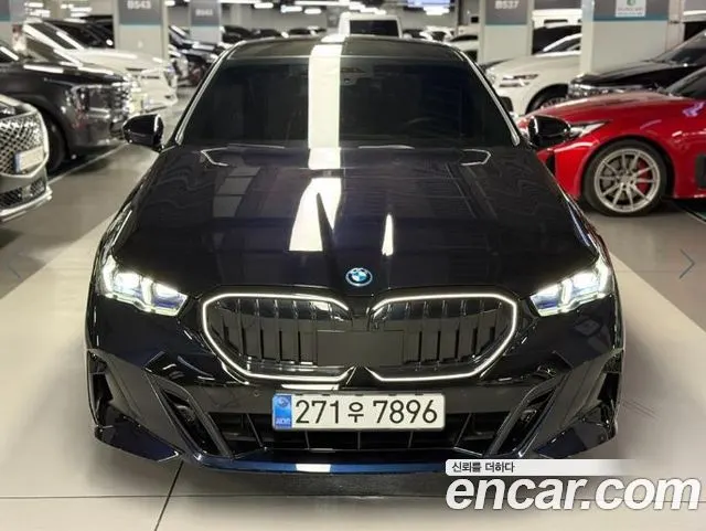 BMW 5 SERIES 2026