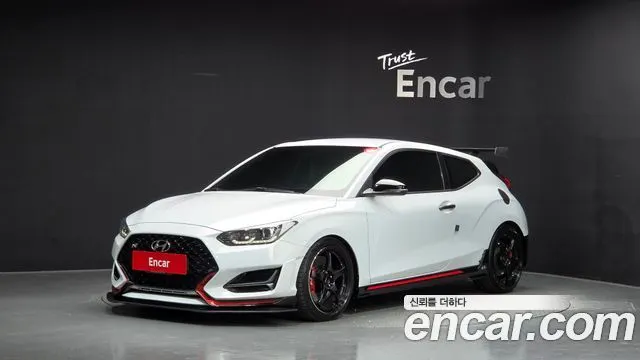HYUNDAI VELOSTER — из Кореи под ключ