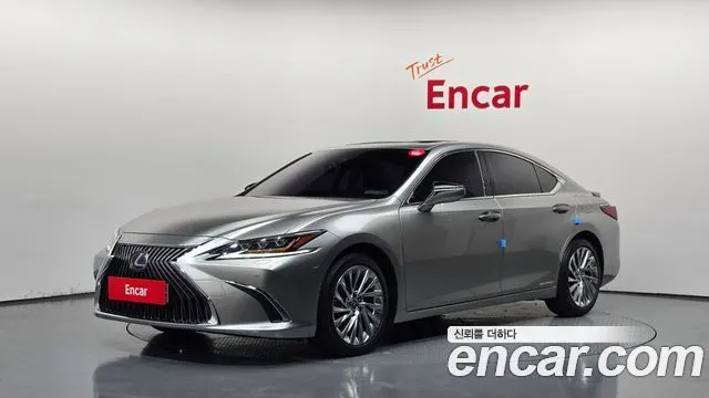 LEXUS ES300H 2019