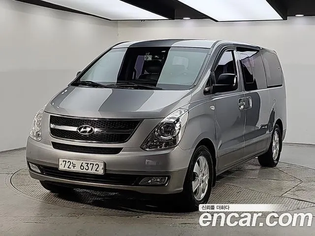 HYUNDAI GRAND STAREX 2012