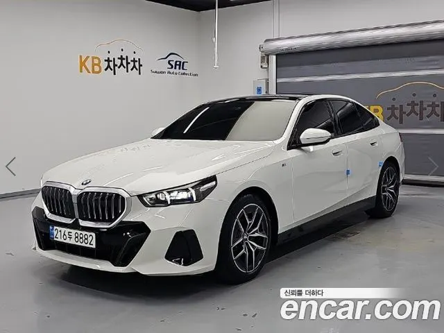 BMW 5 SERIES 2025