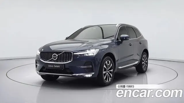 VOLVO XC60 2022