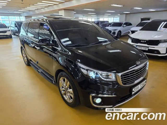 KIA CARNIVAL 2015