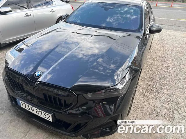 BMW 5 SERIES 2026