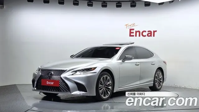 LEXUS LS500H — из Кореи под ключ