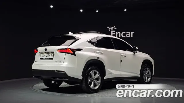 LEXUS NX300H — из Кореи под ключ