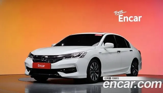 HONDA ACCORD 2017 — 95 420 км, белый, Корея — под ключ — фото 2