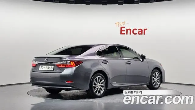 LEXUS ES300H — из Кореи под ключ