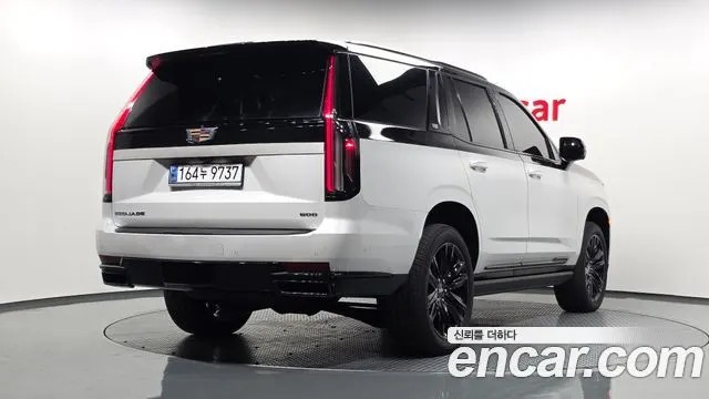 CADILLAC ESCALADE 2024