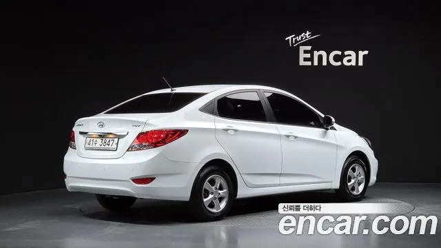 HYUNDAI ACCENT — из Кореи под ключ
