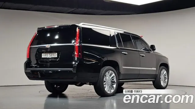 CADILLAC ESCALADE 2019