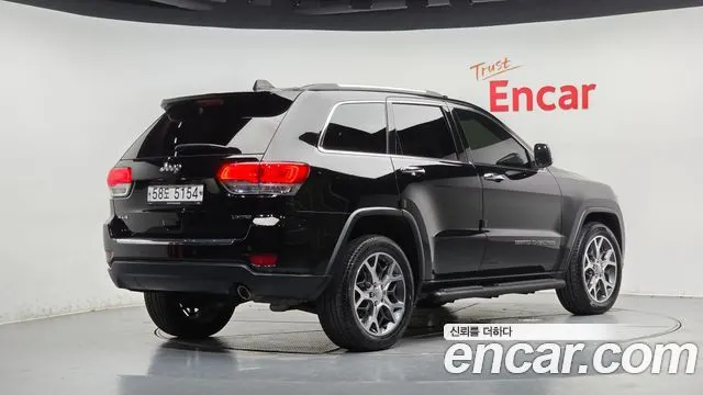 JEEP GRAND CHEROKEE 2019