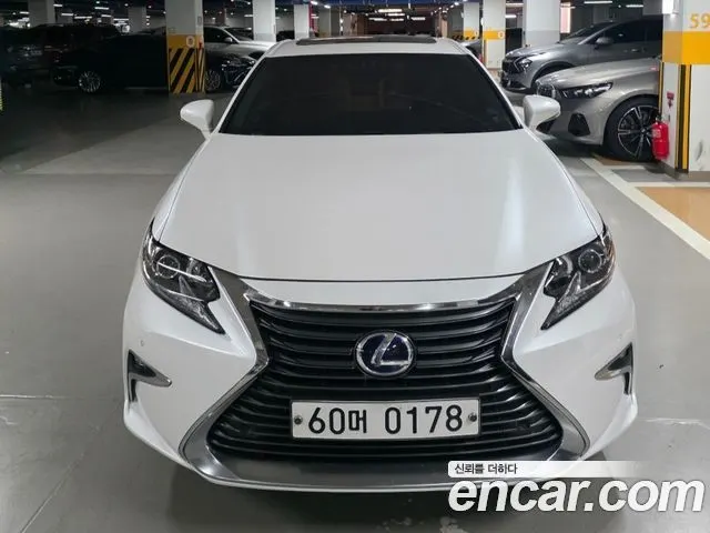 LEXUS ES300H — из Кореи под ключ