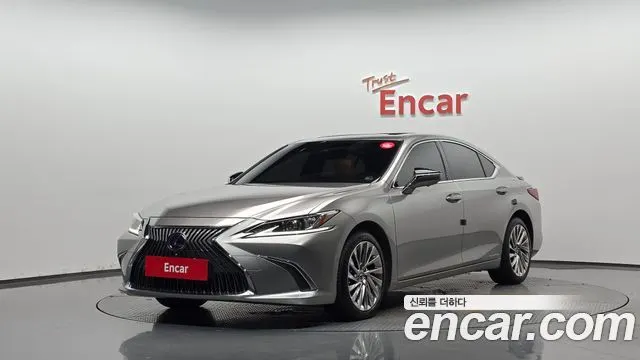 LEXUS ES300H — из Кореи под ключ