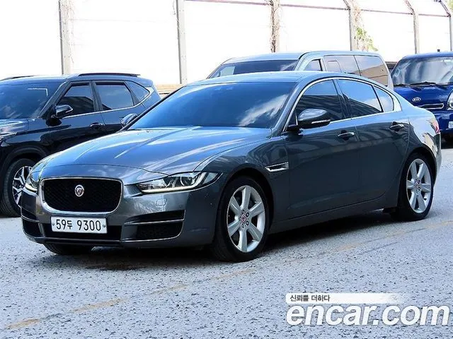 JAGUAR XE 2017