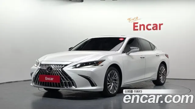 LEXUS ES300H — из Кореи под ключ