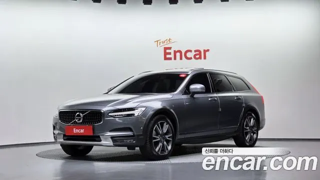 VOLVO V90 CROSS COUNTRY 2019