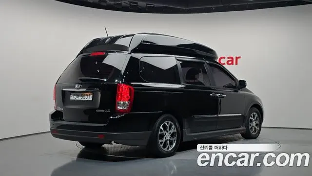 KIA CARNIVAL R — из Кореи под ключ