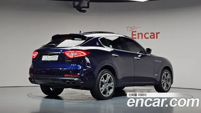MASERATI LEVANTE 2019