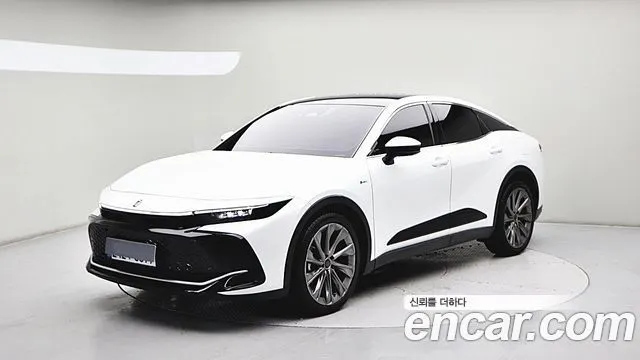 TOYOTA CROWN CROSSOVER 2025
