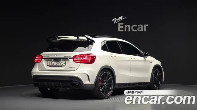 MERCEDES-BENZ GLA-CLASS X156 2015