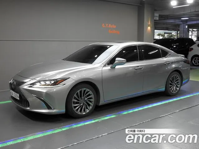 LEXUS ES300H — из Кореи под ключ