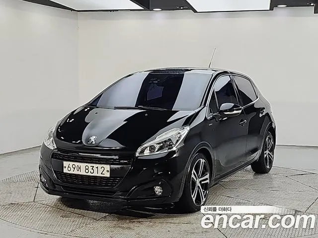 PEUGEOT 208 — из Кореи под ключ