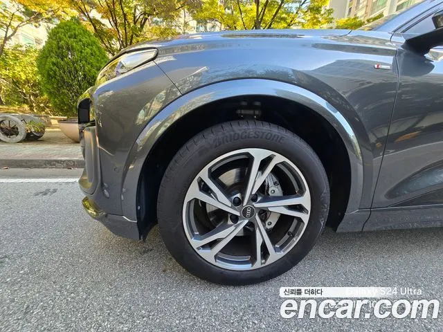 AUDI Q6 E-TRON 2025