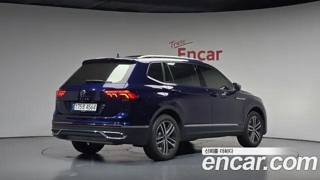 VOLKSWAGEN TIGUAN ALLSPACE — из Кореи под ключ