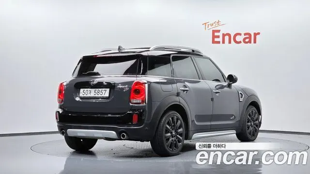 MINI COOPER COUNTRYMAN 2019