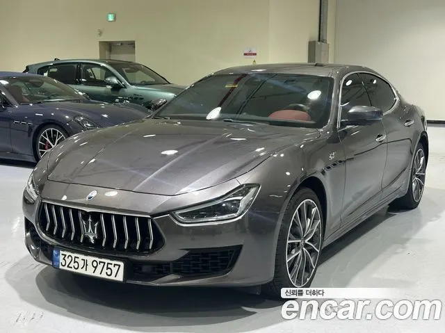 MASERATI GHIBLI 2023