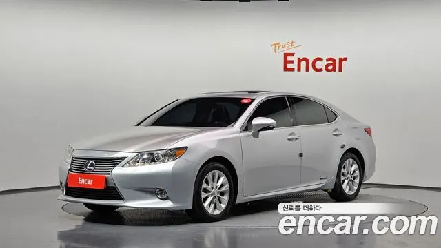 LEXUS ES300H — из Кореи под ключ