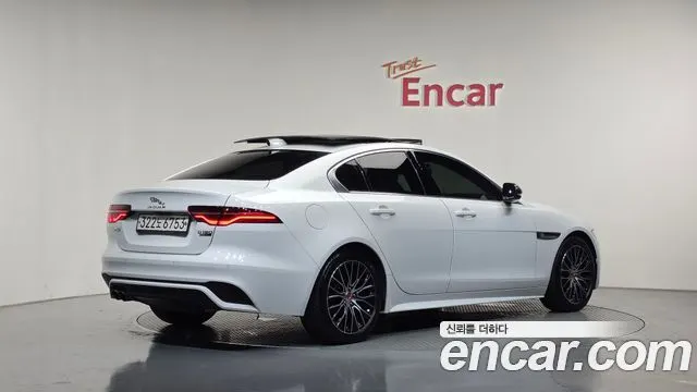 JAGUAR XE 2020