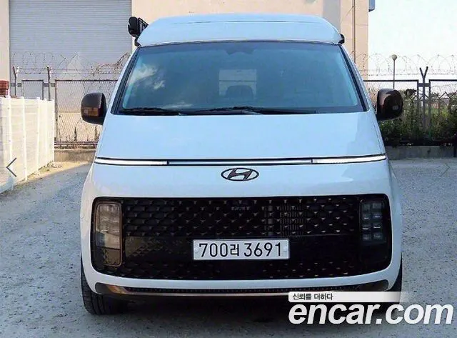 HYUNDAI STARIA — из Кореи под ключ