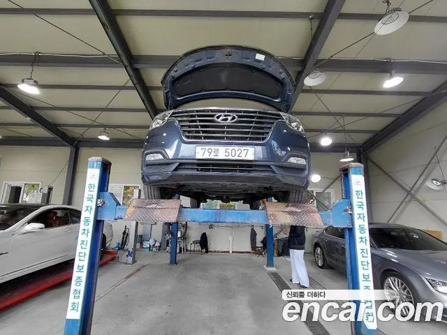HYUNDAI GRAND STAREX — из Кореи под ключ