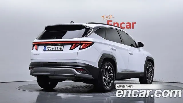 HYUNDAI TUCSON HYBRID — из Кореи под ключ
